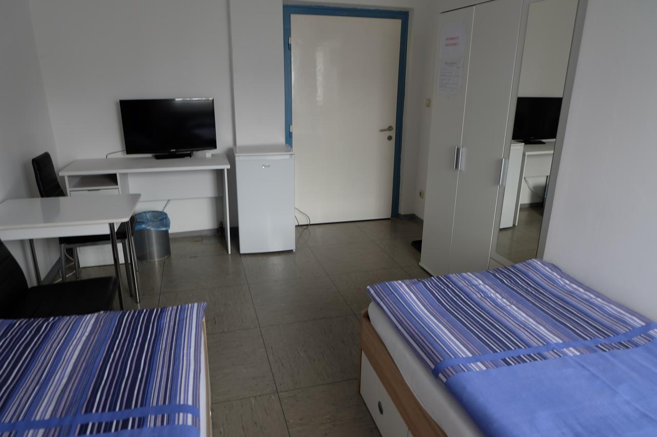 Montagehotel Bed & Steel لينتز المظهر الخارجي الصورة
