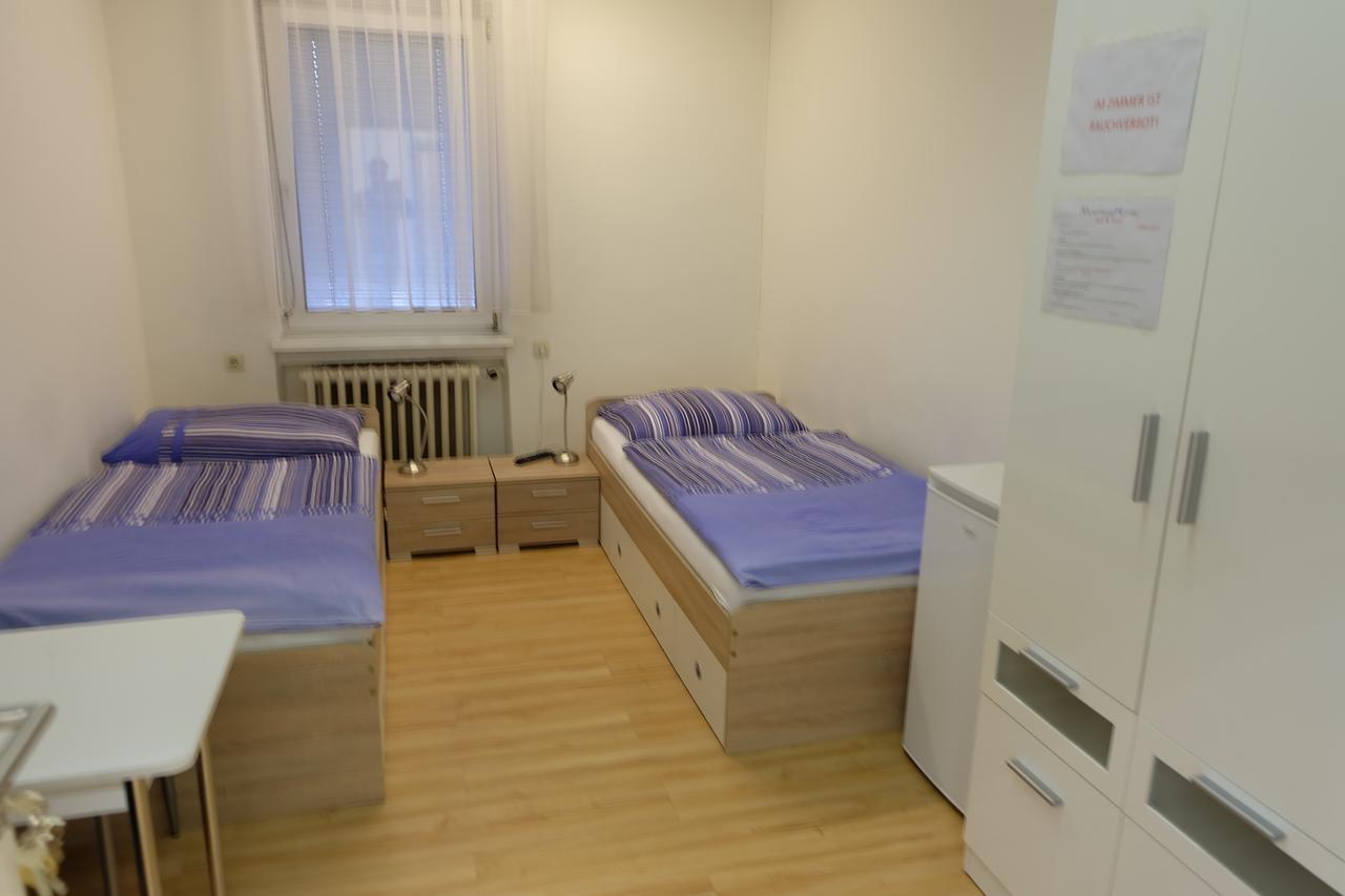 Montagehotel Bed & Steel لينتز المظهر الخارجي الصورة